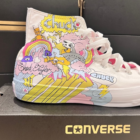 NIB CONVERSE Kith x Disney x Notebook Print Chuck Taylor All Star - Size 9M/11W - Picture 5 of 9